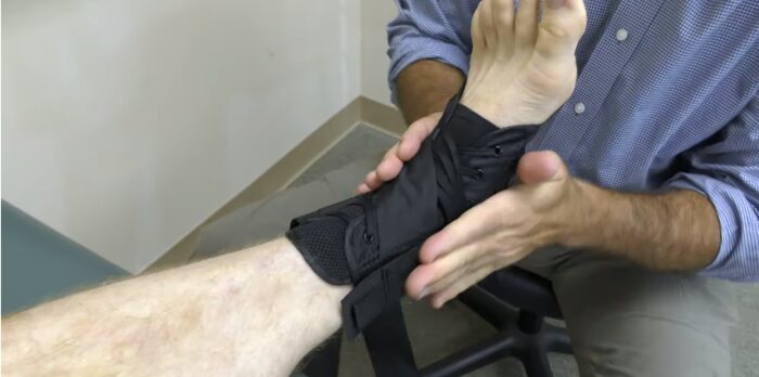 How to Put on Ankle Brace and Find the Right One for You
